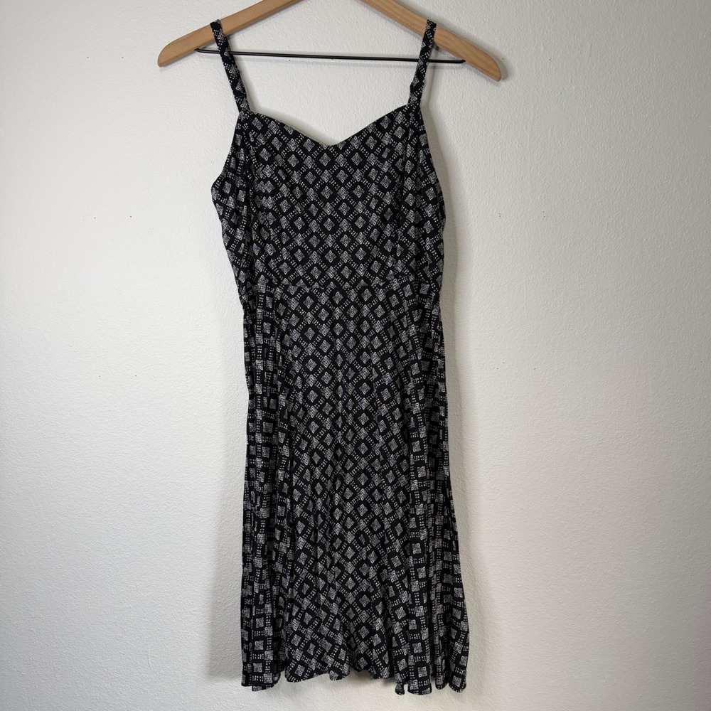 Old Navy - Fit & Flare Cami Dress Black and White Size Medium